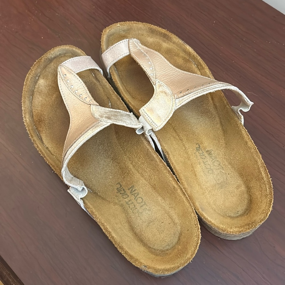 Naot Women's Metallic Beige Leather Thong Sandals